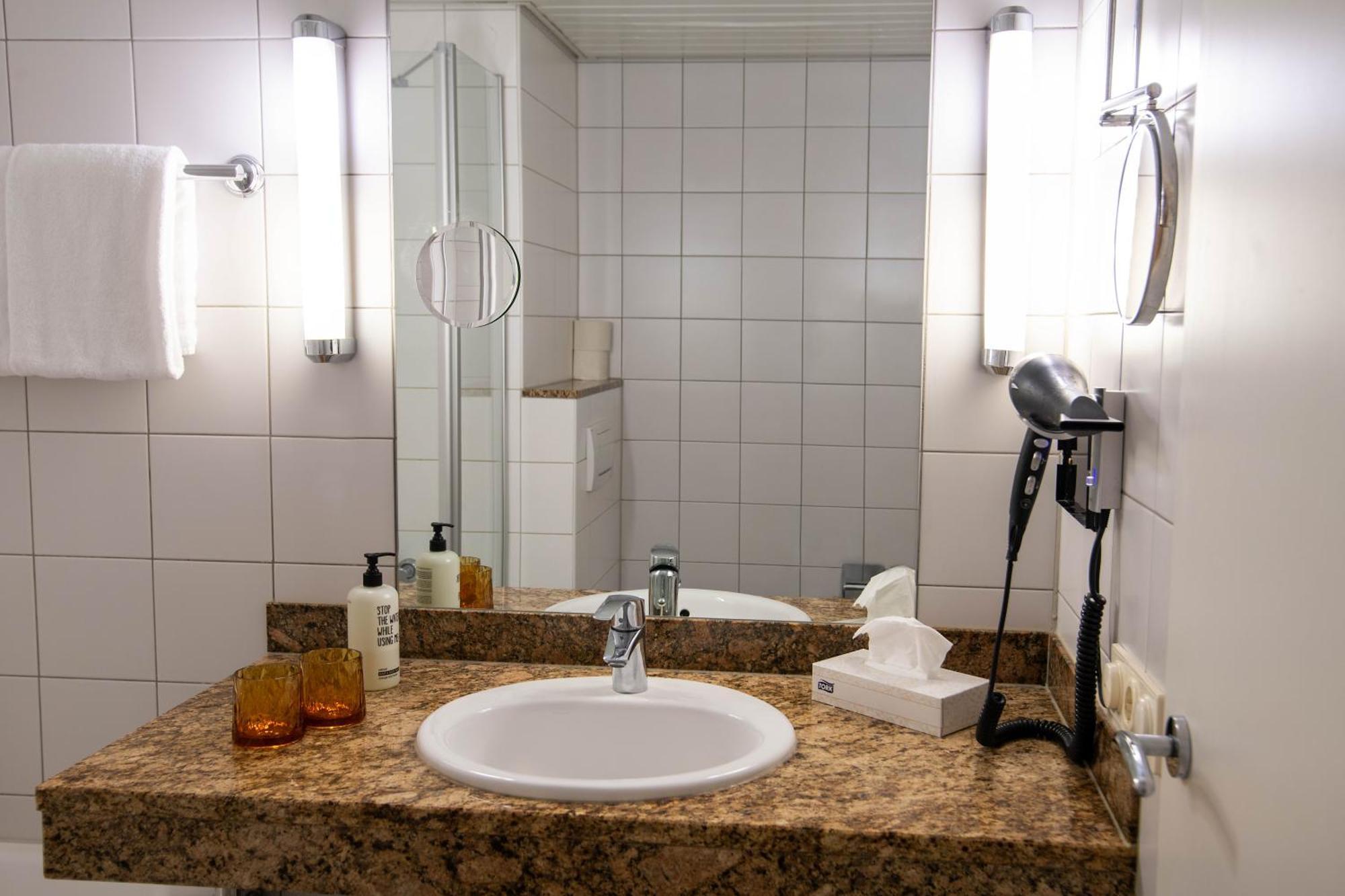 Best Western Conference Airporthotel Frankfurt Moerfelden المظهر الخارجي الصورة